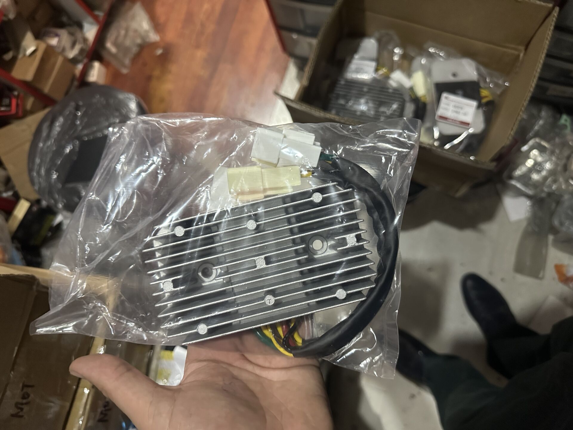 SYm Joymax 250 Gts 250 Konjektor Motosiklet Yedek Parça Satışta 1