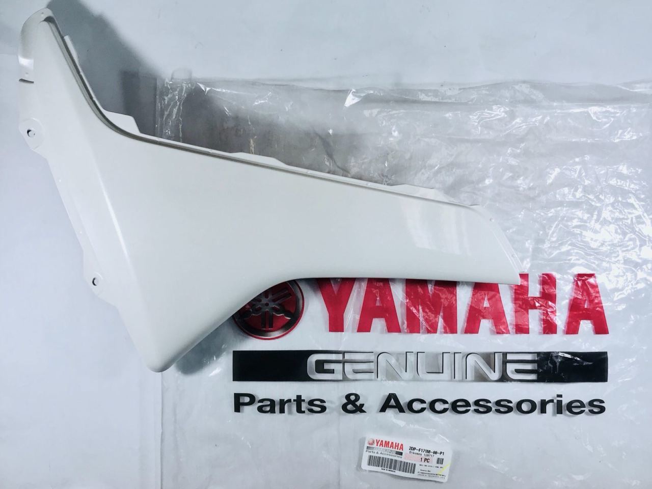 Nmax 125 ön Alt Sağ Grenaj Beyaz