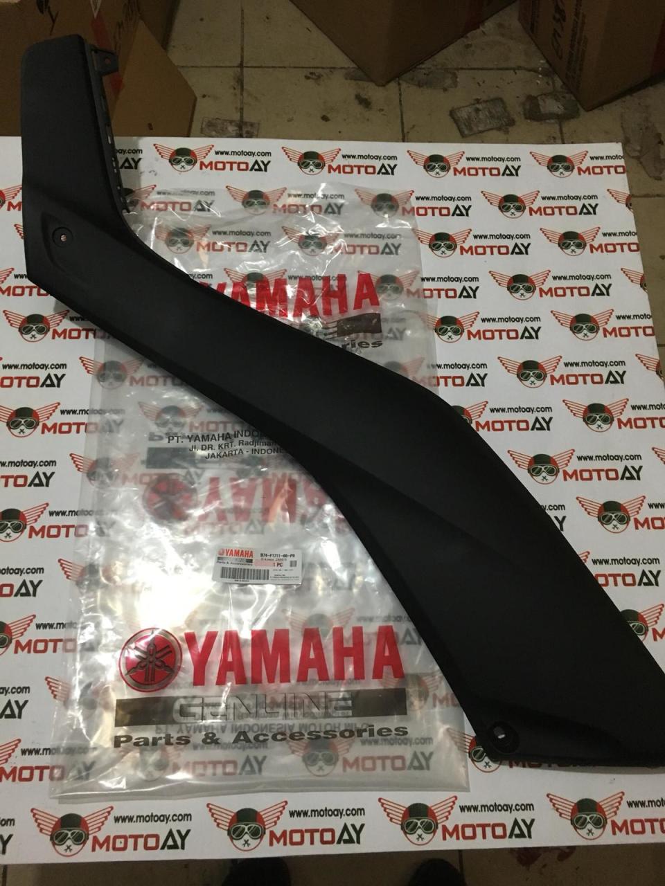 Yamaha X Max 250 300 Yan Kapak Sol Grenaj