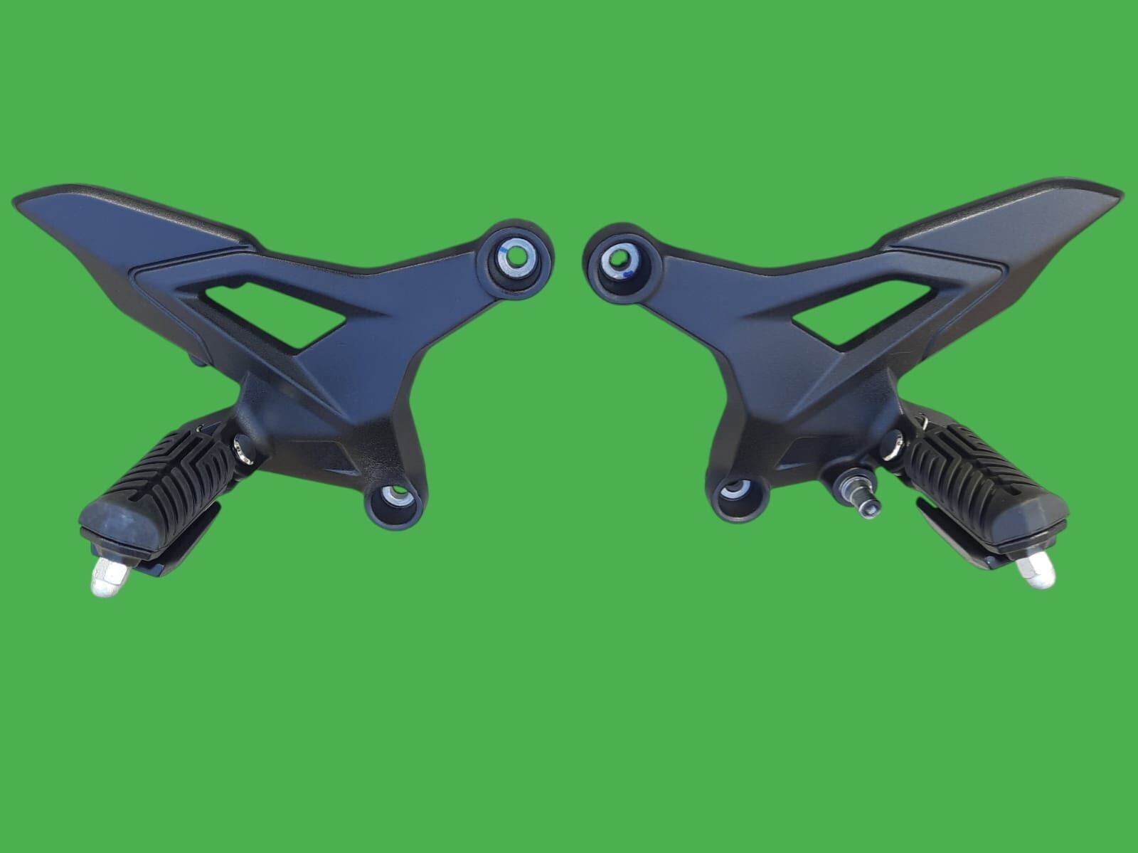 CF NK 250-SR250 ÖN BASAMAK VE BRAKETİ SAĞ-SOL (E5)