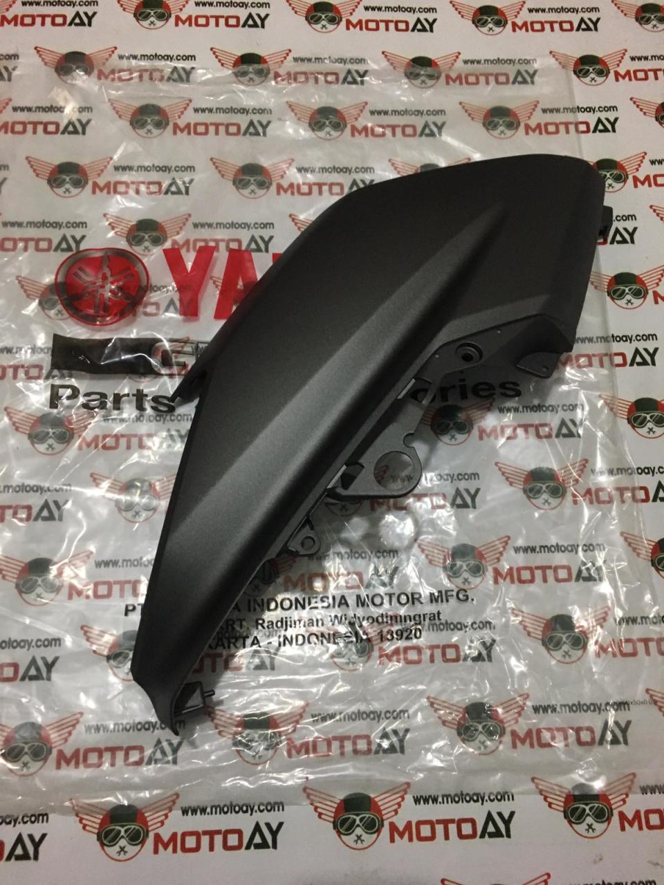 Nmax 155 ön Sağ üst Kafa Grenajı orjinal