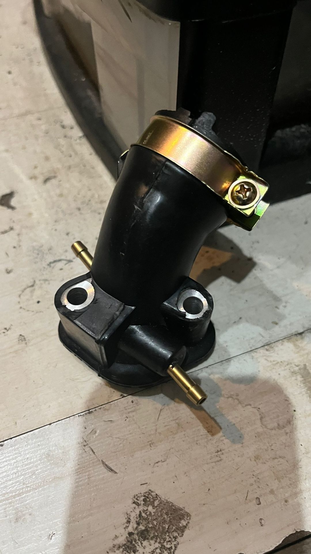 SYM ORBIT 50 4T MANIFOLT