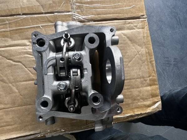 Pcx 125 silindir üst kapak Dolu subaplı