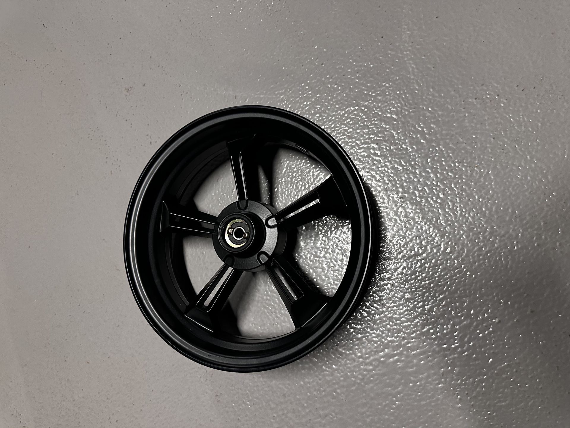 Newlight 125 ön jant