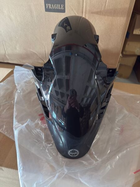 Benelli S 125 ön Çamurluk siyah
