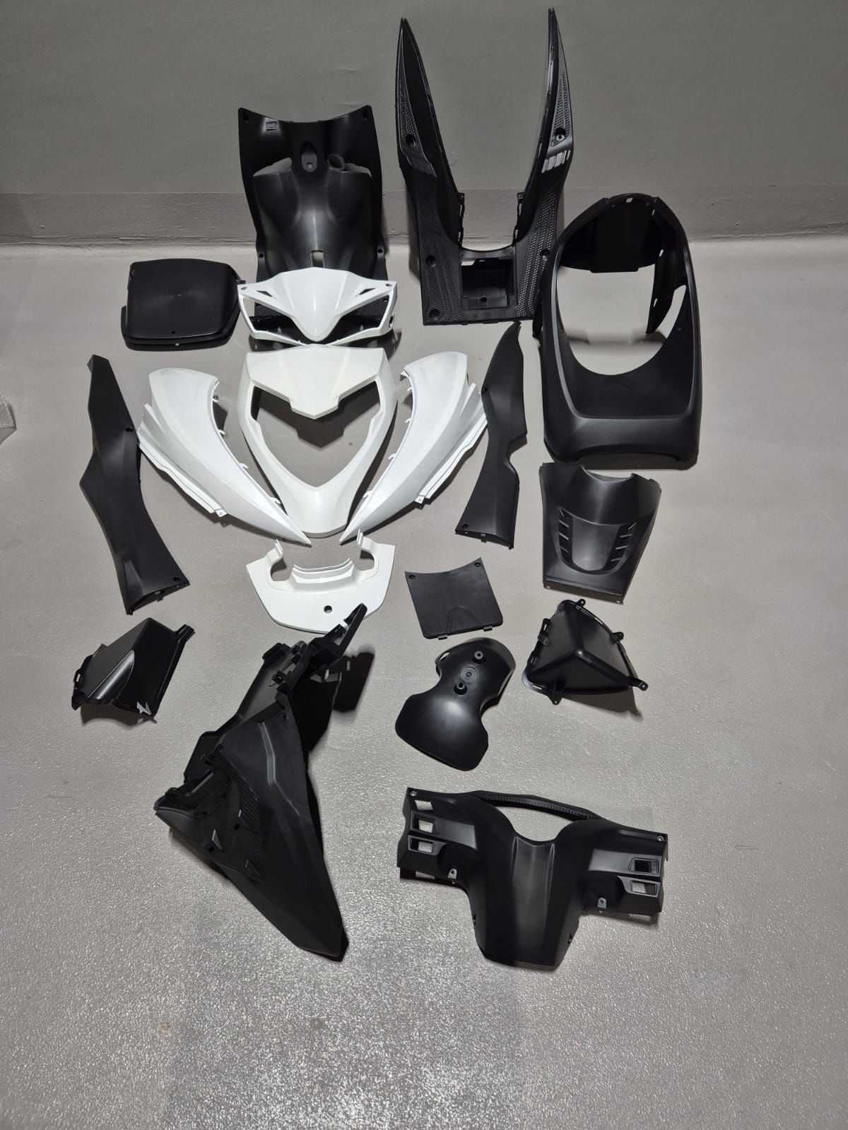 Kanuni Mati 125 Grenaj Kaporta Seti Beyaz