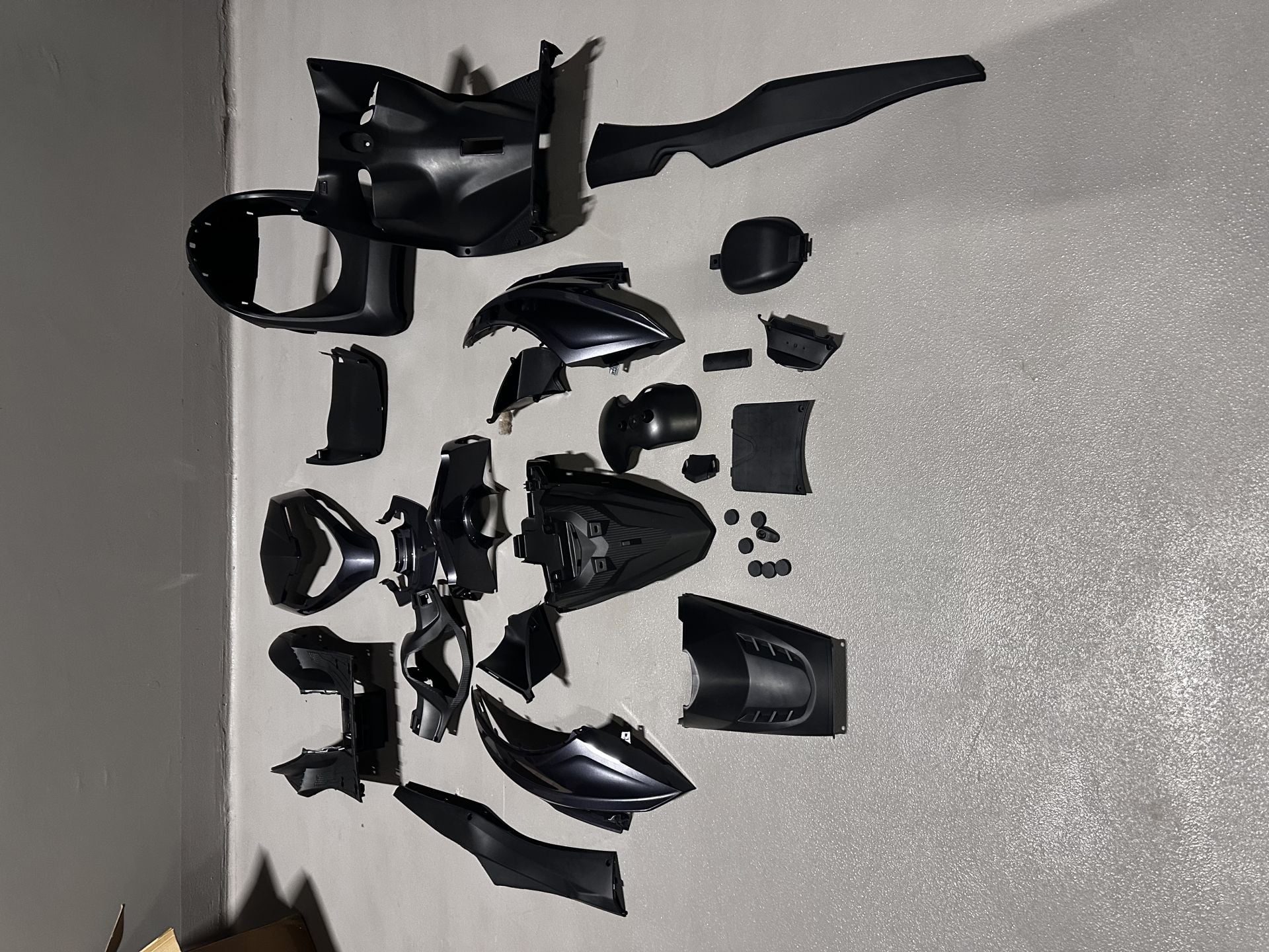 Kanuni Mati 125 Grenaj Kaporta Seti Füme Renk