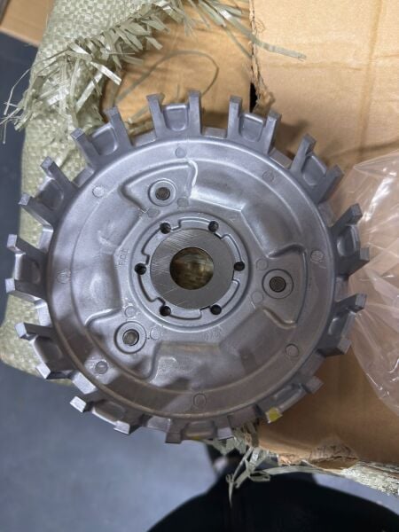 Suzuki inazuma 250 Debriyaj Dış Tası