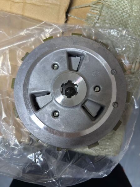 Suzuki Gsx-R 250 Debriyaj İç Tası komple