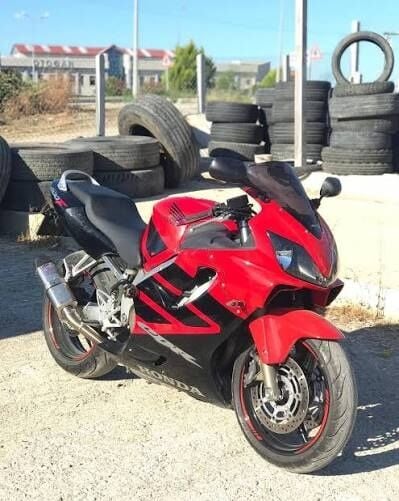 Honda Cbr 600F Kırmızı Siyah Grenaj seti