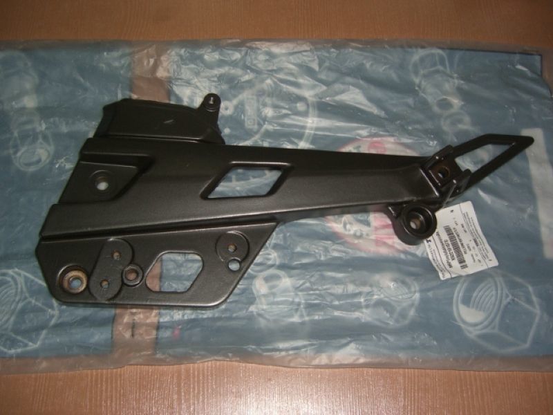 Apache RTR 150 Sağ Braket