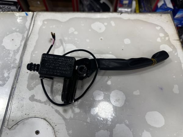 Newlight 125 ön üst Fren Merkezi