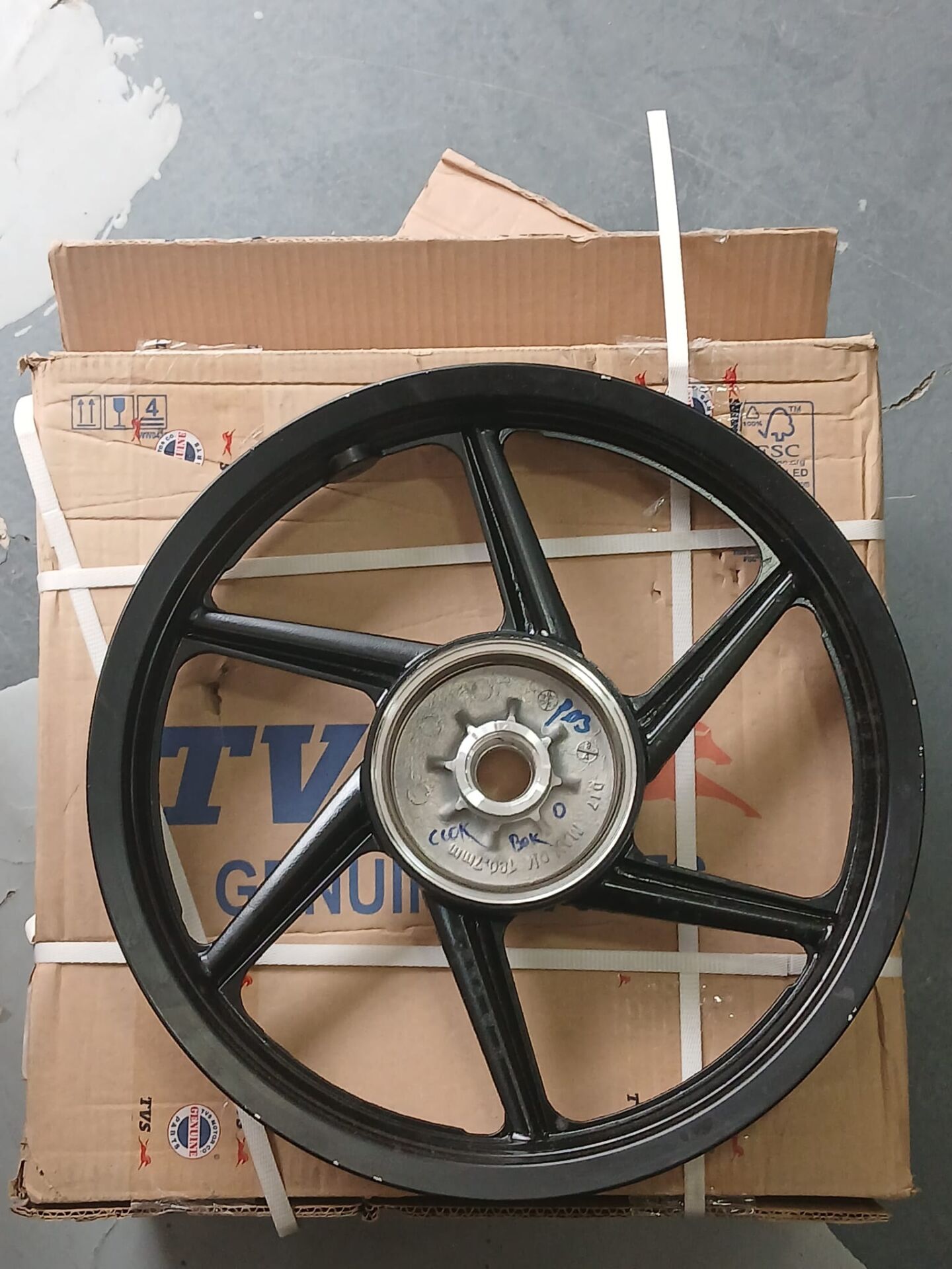 TVS Raider 125 Arka Jant